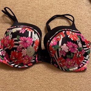 NWOT 36DD VS bra